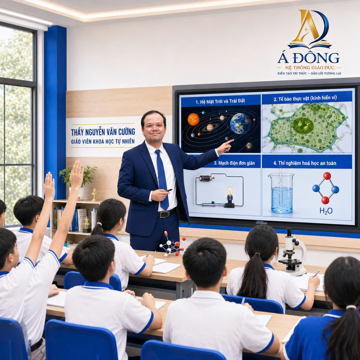 Thầy Nguyễn Văn Cường giảng dạy tại Hệ Thống Giáo Dục Á Đông